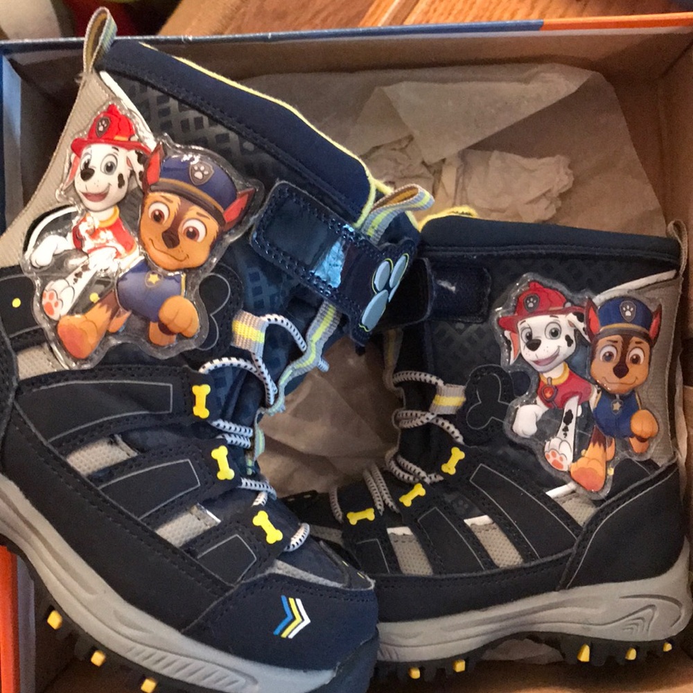 Toddler Paw Patrol snow boots